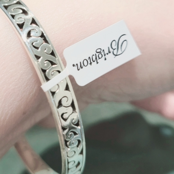 2 SILVER PLATED NARROW BANGLE BRACELETS - Picture 2 of 3